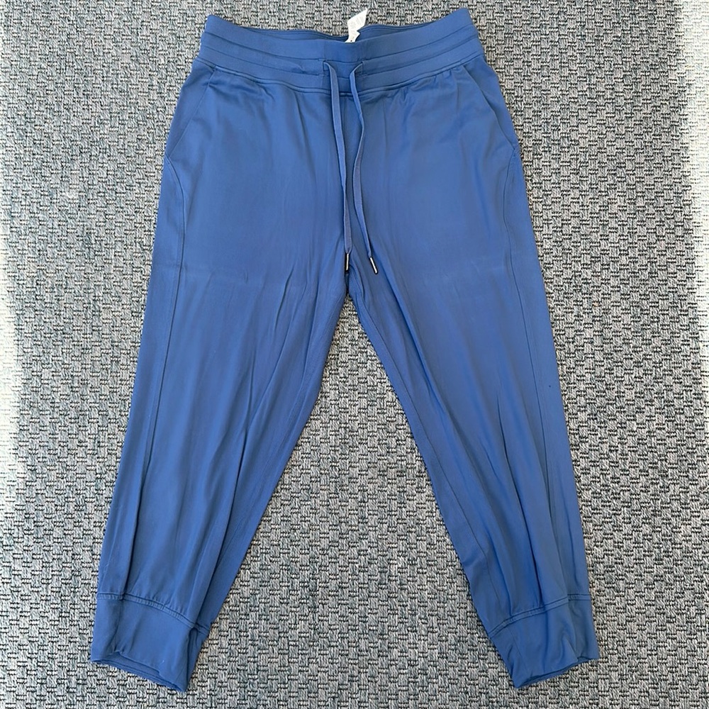 Lululemon Ready to Rulu Pants Crops Mineral Blue Size 10 NWOT New
